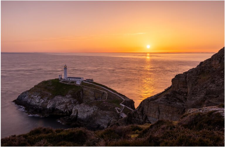 South Stack Lighthouse, Holyhead | A Spectacular Coastal Landmark | Landscape Wall Art Print